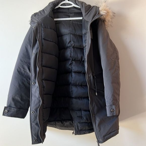 NUTEXROL Women's Heavy Thicken Puffer Down Warm Parka with Faux Fur Hood - Picture 14 of 17